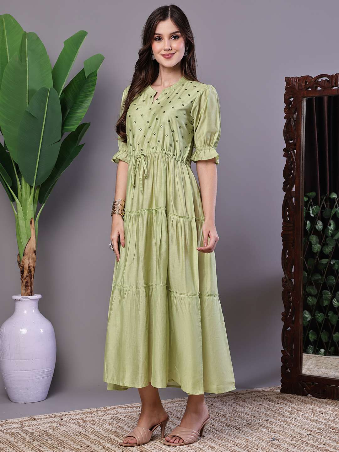 Wome's Boho-Chic Forest Green Tiered Maxi Dress with Puff Sleeves Dresses - Image 3