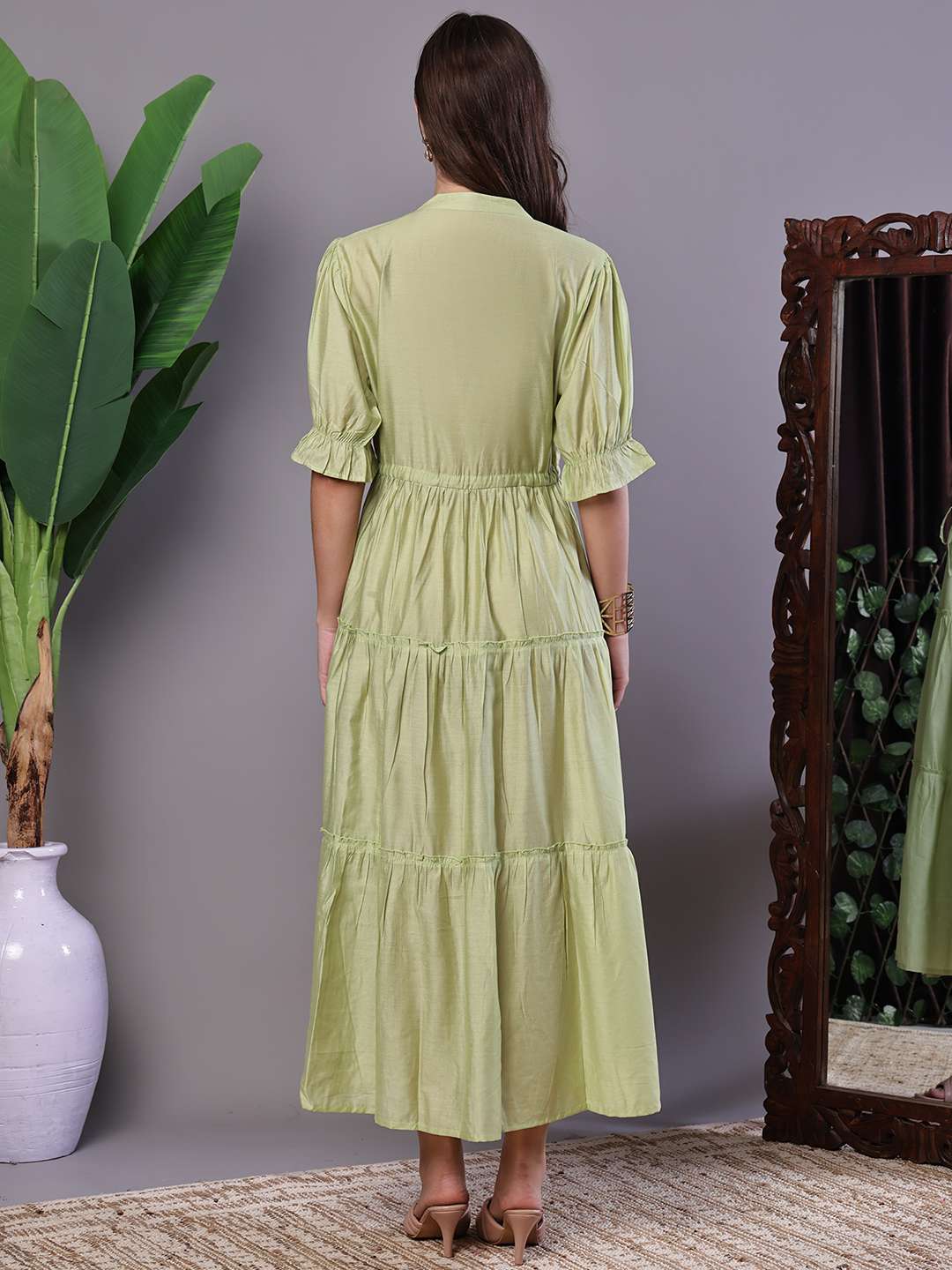Wome's Boho-Chic Forest Green Tiered Maxi Dress with Puff Sleeves Dresses - Image 2